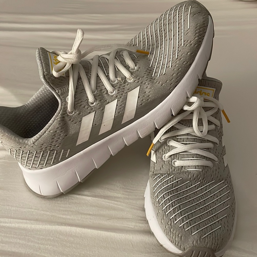 Adidas Women’s size 9 ortholite shoes gray